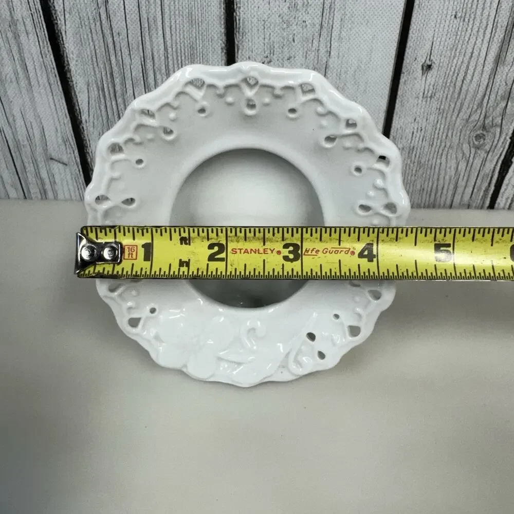 White Porcelain Small Picture Photo Frame Oval Doily Lace Flower
